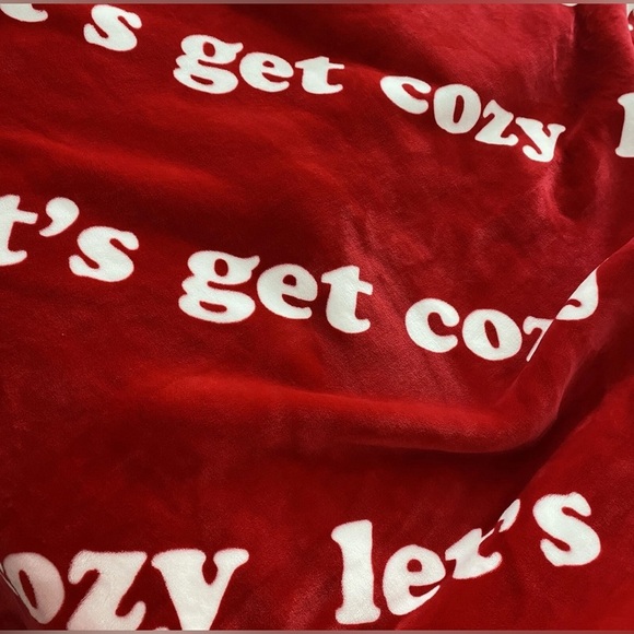 PINK Victoria’s SecretRed Cozy Blanket with red & White Accents - Picture 3 of 6